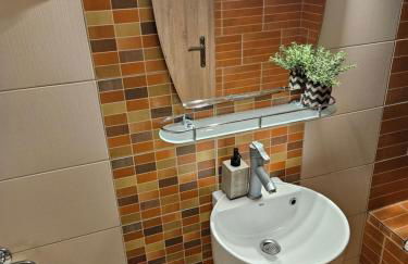 Central 3 Modern Apartment with FREE parking - Foto 33