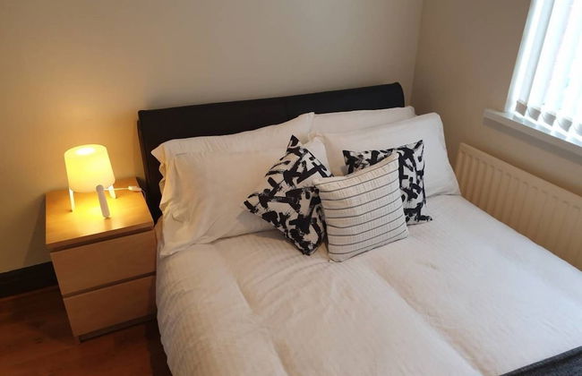 South Shield's Emerald 2 Bed Apartment - Photo 7