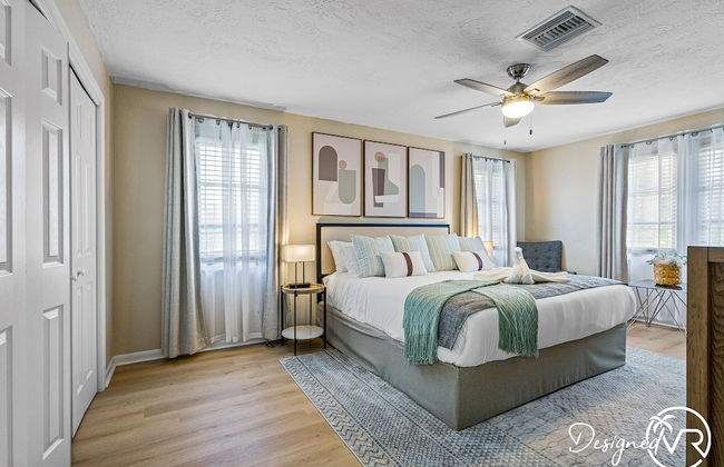 8 BR Heated Pool & Soccer Field - Photo 5