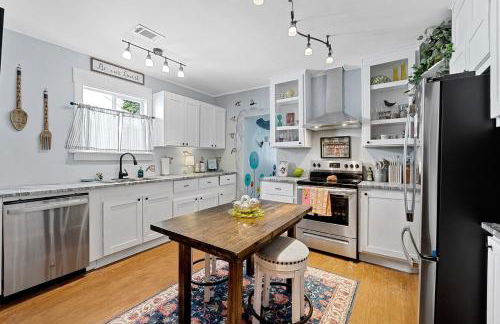 Spacious 4BD Augusta Retreat Near the Masters! BBQ - Foto 41