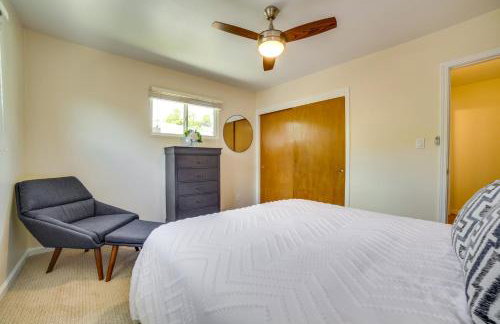 Relax Fireside! Tahoe Area Home 28 Mi to Slopes - Foto 17