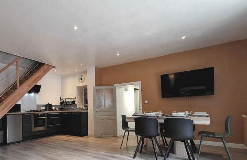 Gîte des Remparts près de Clermont, confort et charme - FR-1-582-541 - Foto 5