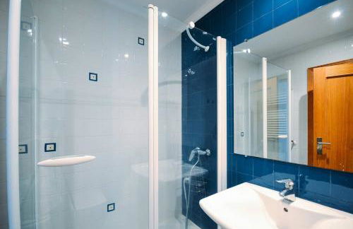 Fantastic Seaside Family Apartment with Pool - Foto 13