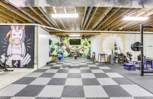 Family Home on 9 Acres! Climbing Wall and Gym - Foto 29