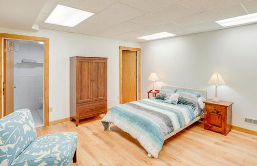 Great Barrington Lakeside Getaway with Kayak and Grill - Foto 28