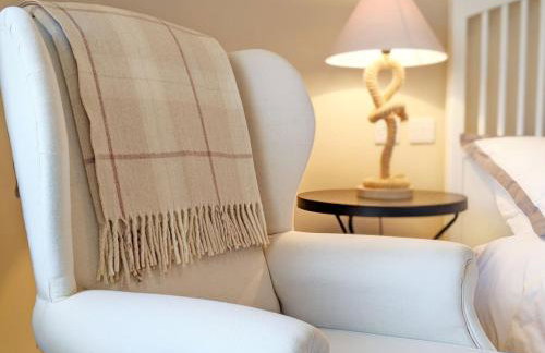 Seagull Cottage, Aldwick - Photo 14