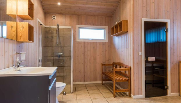 6 Person Holiday Home in Tarm - Foto 5, Baño