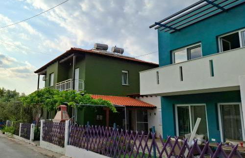 MariGold Villa - Photo 5
