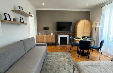 Le Charmant - Parking Gratuit, Wifi, RER C Choisy-le-Roi - Foto 1