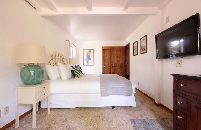 Wolfe by Avantstay 5mins Northstar! w/ Hot Tub, Fireplace, 2 Private Decks! - Foto 16