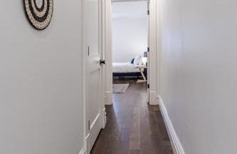 Ann Avenue Modern 3BR Home, Near Downtown with Free Parking - Photo 35