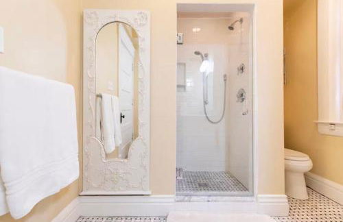 Huge Historic Home- Poker Room, 6BR 5BA, Walkable - Foto 3