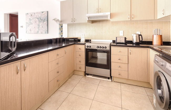 Stylish + Cozy 1BR in Sports City - Photo 5