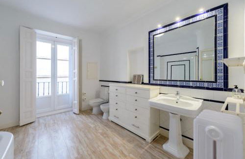 Apartamento con vistas impresionantes 170m2 muy amplio y lujoso- 1 Min Plaza Mayor - Foto 28