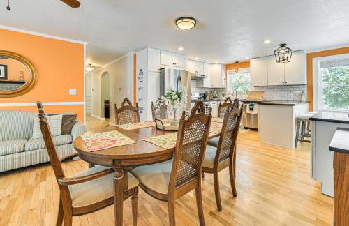 Walk to Lake Huron Beaches Home with Fire Pit! - Foto 6