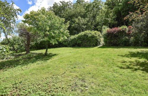 Luxury Large Five Bedroom Family House Sleeps 10 - Photo 14