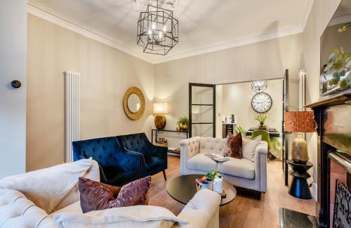 Old Bank House - Photo 3