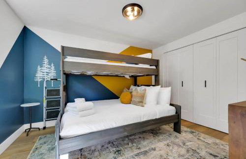 Family-Friendly Luxe Home with Sauna - mins to UO - Foto 32