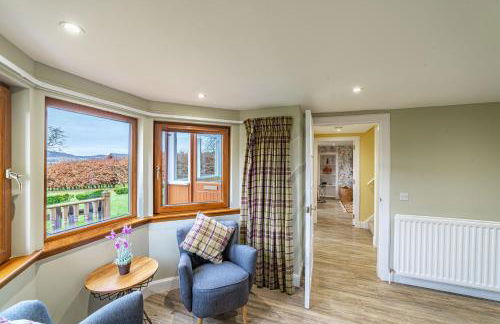 Gardener’s Cottage with Hot Tub - Foto 25