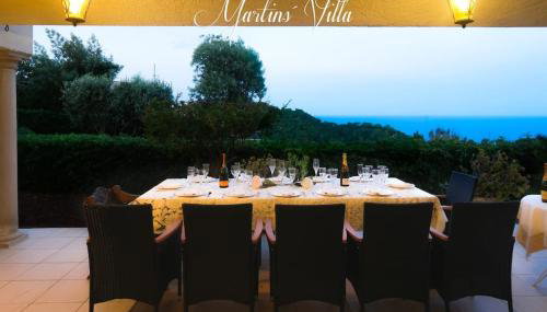 Martin 's Villa. House on the beach with pool - Foto 4