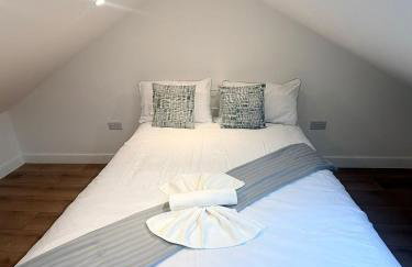 Bright & Airy two-Bed Appartment Near Seven kings tube easy access to central London - Foto 11