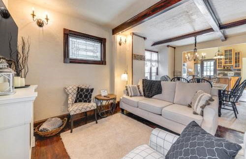 Historical Dtwn Loveland Home with Wraparound Porch! - Foto 5