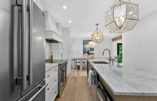 Renovated Retreat with Heated Pool - Foto 8