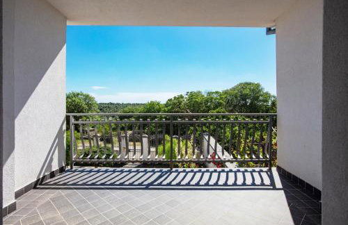 Apartments with parking space Smrdelje, Krka - 23078 - Foto 24