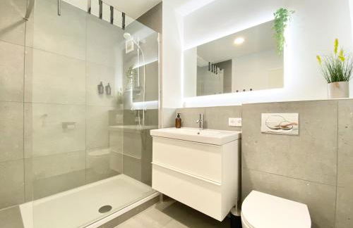 Snug Stays 2 - Design Studio am See mit Terrasse, Garten, 40m vom See - Foto 9