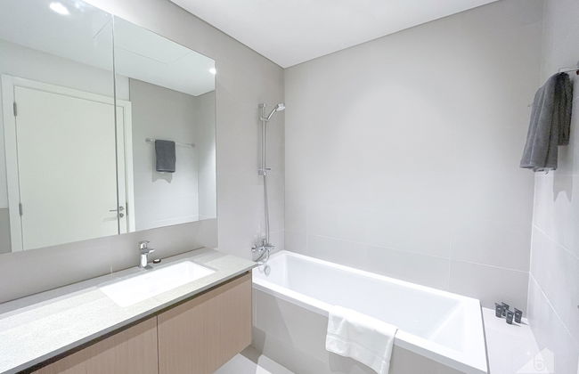 Creek Beach Dubai to Stunning 2B Apt with Balcony in Dubai Creek Harbour - Photo 21