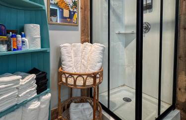 Waterfront Home with Arcade, MassageChair, Firepit, Infinity Game Table - Foto 39