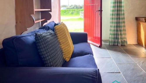 Ty Eithin - Rustic Cottage in St Davids - Photo 4