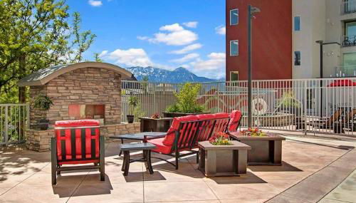 Luxury Condo in the Library Square District - Foto 3