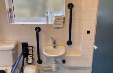 Tyn-Y-Berth Sleeps 27 luxury group accommodation - Photo 22