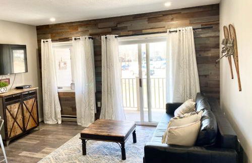 Loon Mountain Retreat with Pool and Hot Tub - Foto 18