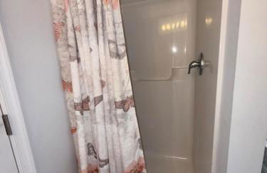 Pocono Escape - Modern & Cozy - Foto 15