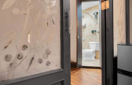 Unbeatable Location The Heart of NYC 1 BDR W GYM - Foto 18