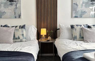 3 Double Beds Links to M6 & M5 - Foto 6