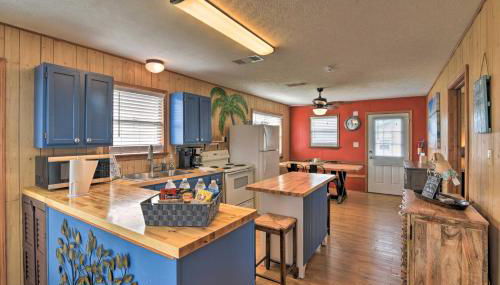 half Mi to Gulf Family Home in Crystal Beach! - Foto 3