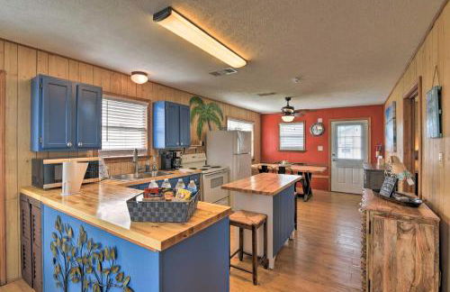 half Mi to Gulf Family Home in Crystal Beach! - Foto 3