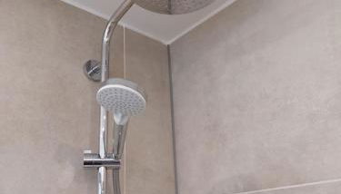 Deluxe Apartment 3 P I 2 SZ I Balkon I Küche in Oberkochen - Hensold, Zeiss fußläufig - Foto 3, Shower