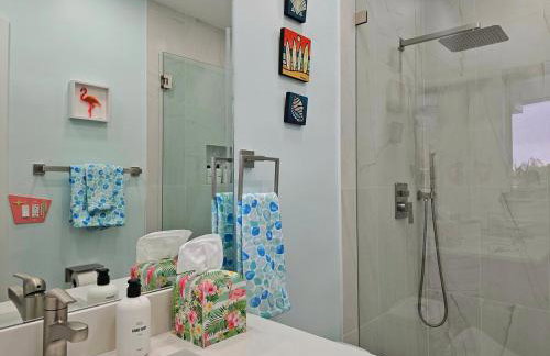 The Bird-2 blocks to beach-Heated Pool-Hot Tub - Foto 75