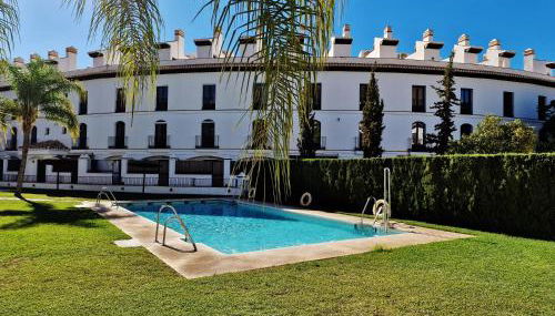 Velez Nazari - Foto 1