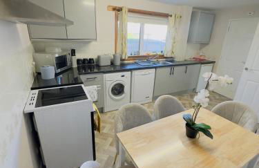 Modern & Cosy 3 Bedroom Inverkeithing home- Ideal for Edinburgh Dunfermline & St Andrews with Free Parking - Foto 34