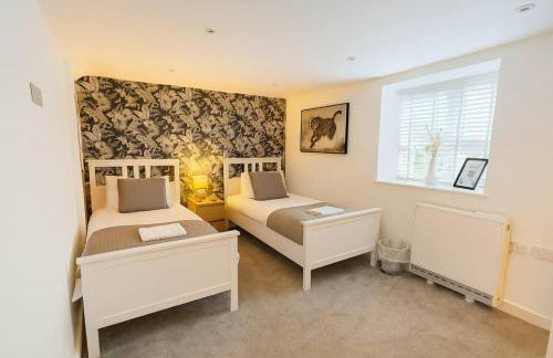 Spacious 2-Bed - Hospital & City Nearby Parking Pet Friendly - Foto 6