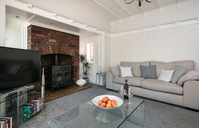 Rest & Recharge - Koi House - Photo 26