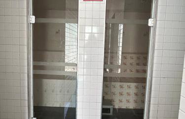 Apto a 100 metros da PRAIA com PISCINA, SAUNA e ESTACIONAMENTO - Foto 31