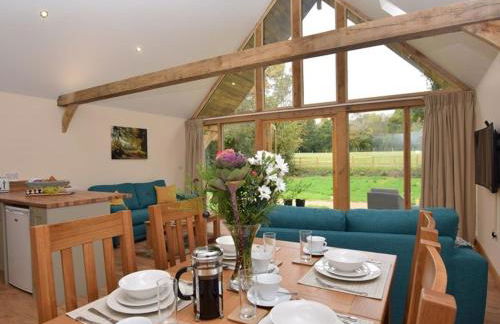 Nettlebed Farm Holiday Lets Barn3 - Photo 9