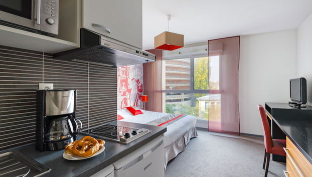 Private kitchenette