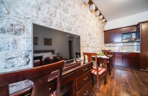 SUNce Palace Apartments with free offsite parking - Foto 66